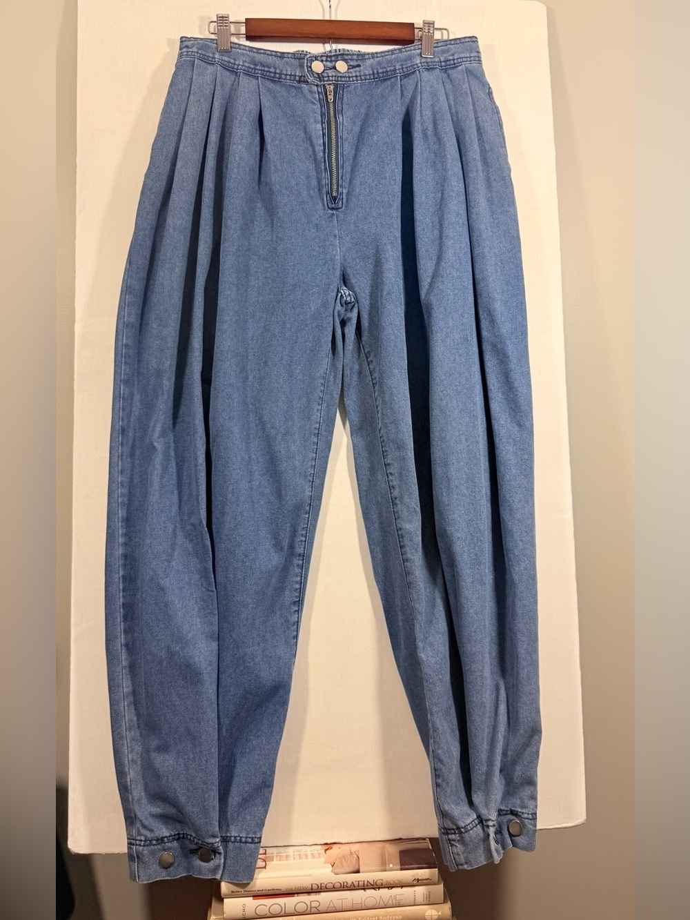 Women’s Light Blue Pleated Denim Jeans